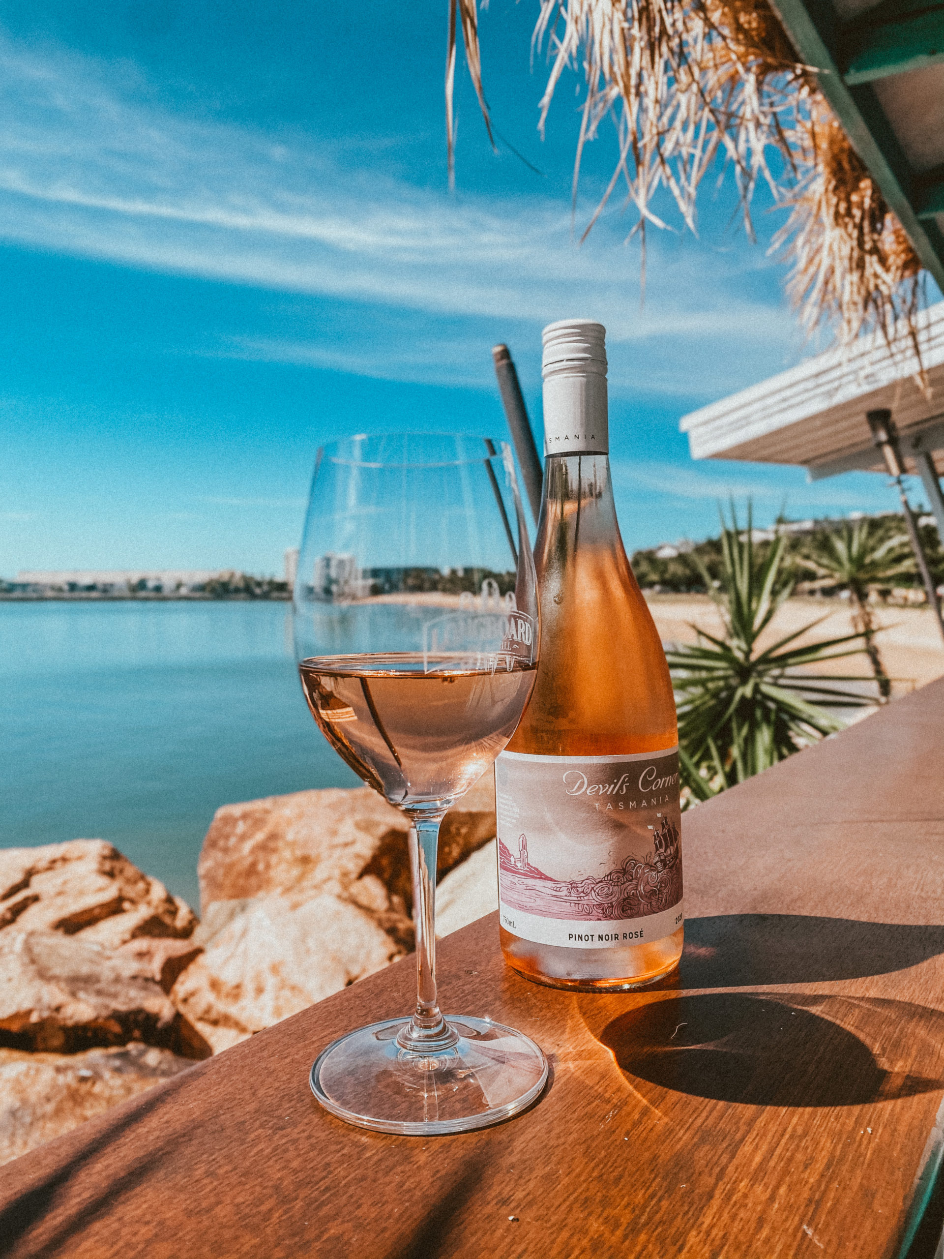 Longboard Bar & Grill